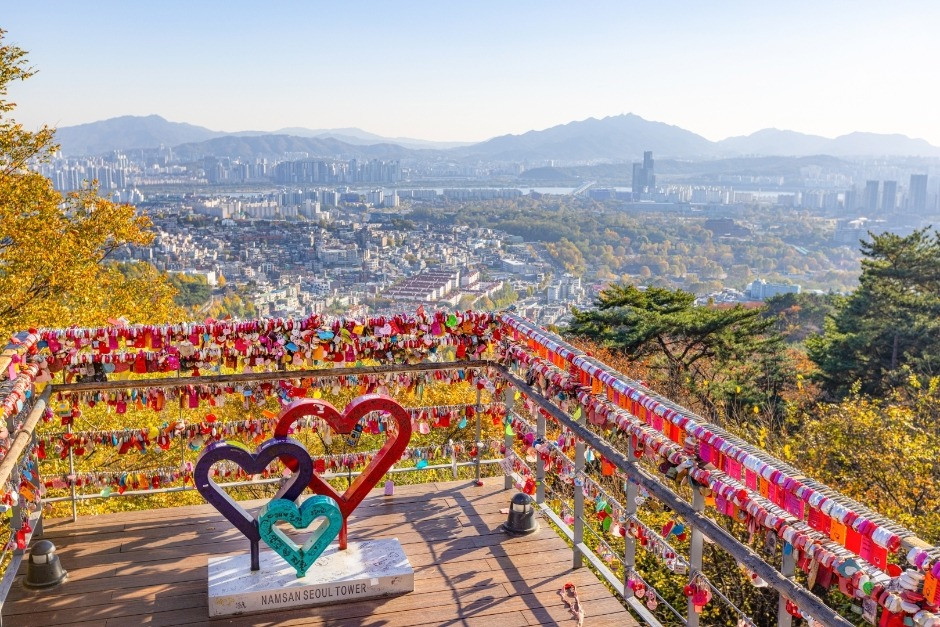 Khóa tình yêu tại tháp Namsan